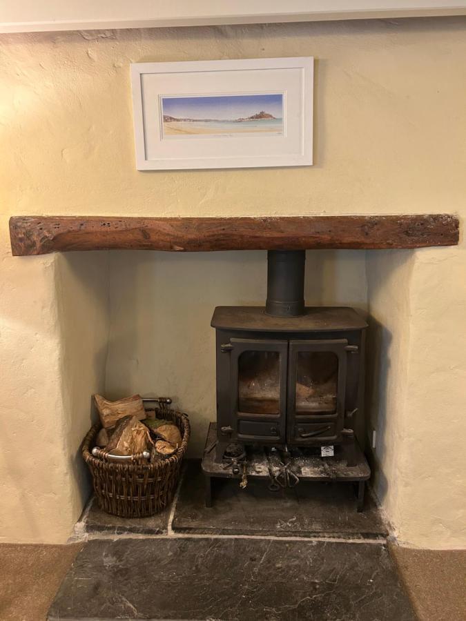 Meadowside Cottage, Characterful Grade 2 Listed Cottage Near To Wadebridge And Padstow Kültér fotó